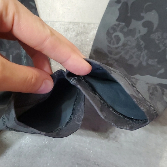 Lululemon Align High-Rise Pant 24". Hidden Heritage Lace Black Multi. Nulu. 2. - Picture 5 of 12